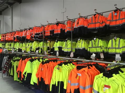 totally workwear perth stores.